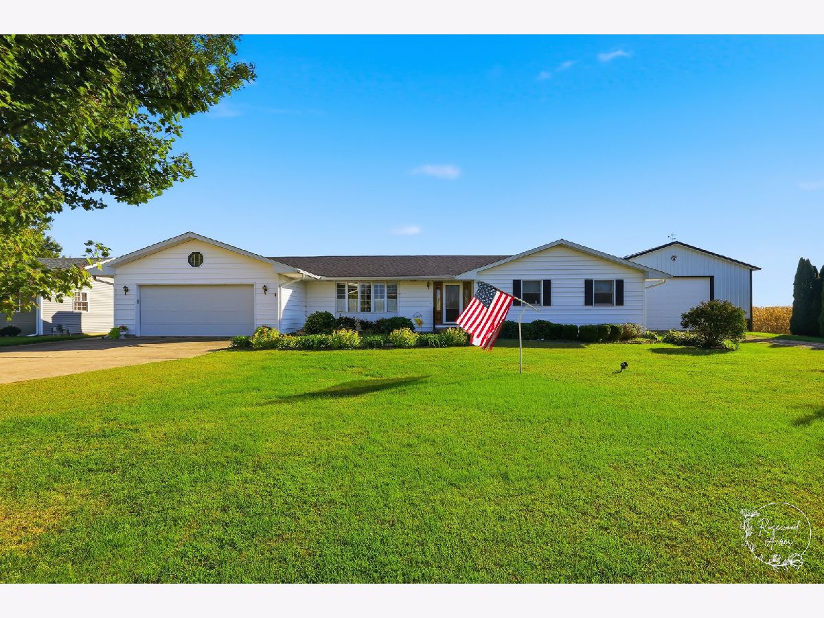  For Sale Watseka Illinois, 1915 1850n Road