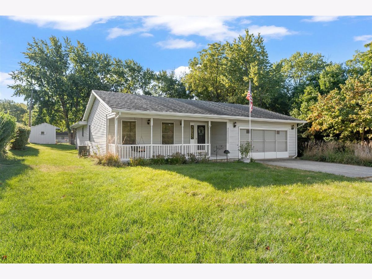  For Sale Mahomet Illinois, 608 Lake Of The Woods Road