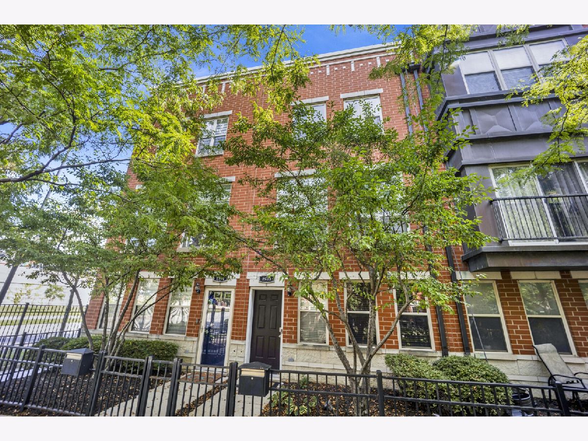  For Rent Chicago Illinois, 2503 Calumet
