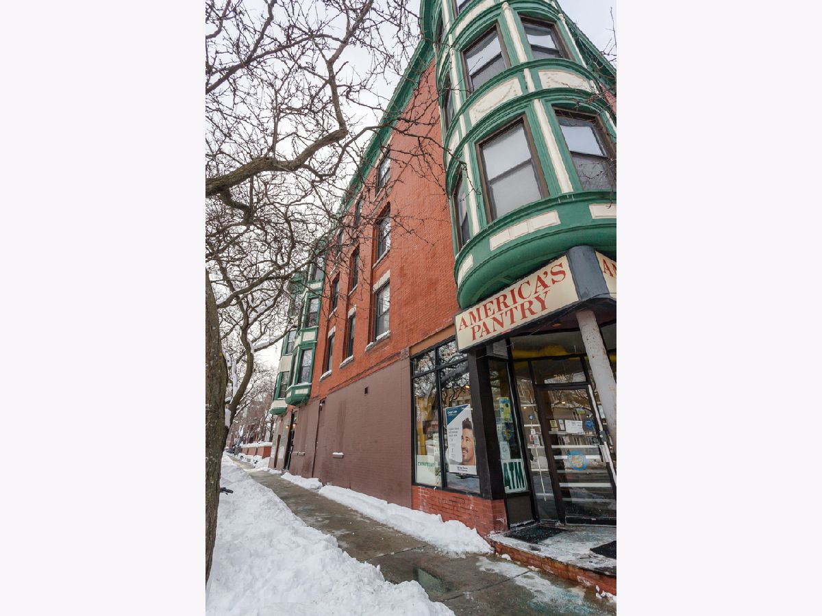  Rented Chicago Illinois, 1726 Orchard