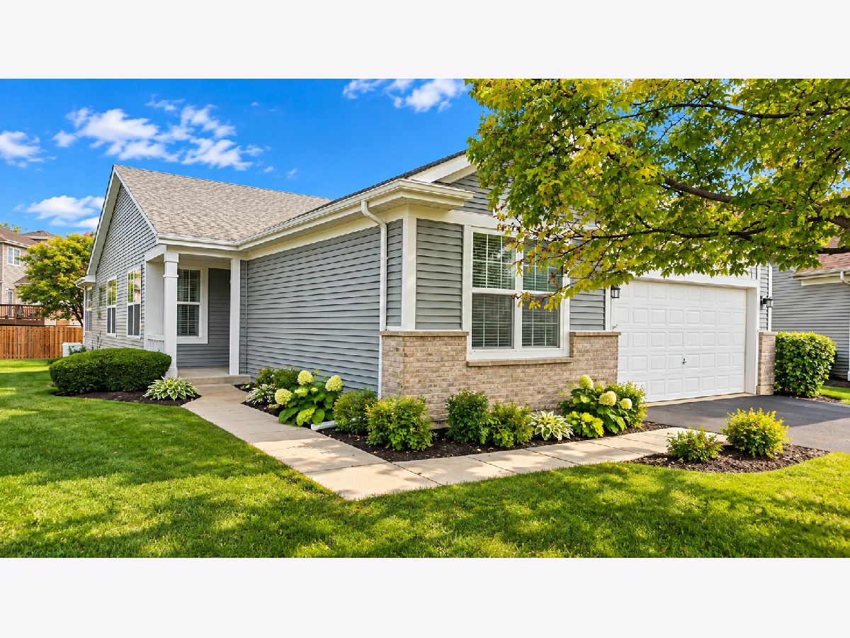  For Sale Crest Hill Illinois, 21100 Eugene Siegel Court
