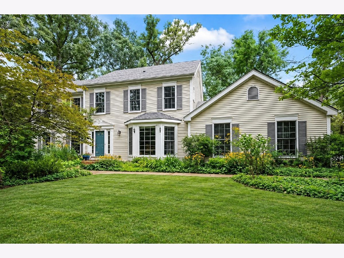  For Sale Riverwoods Illinois, 2690 Crestwood Lane