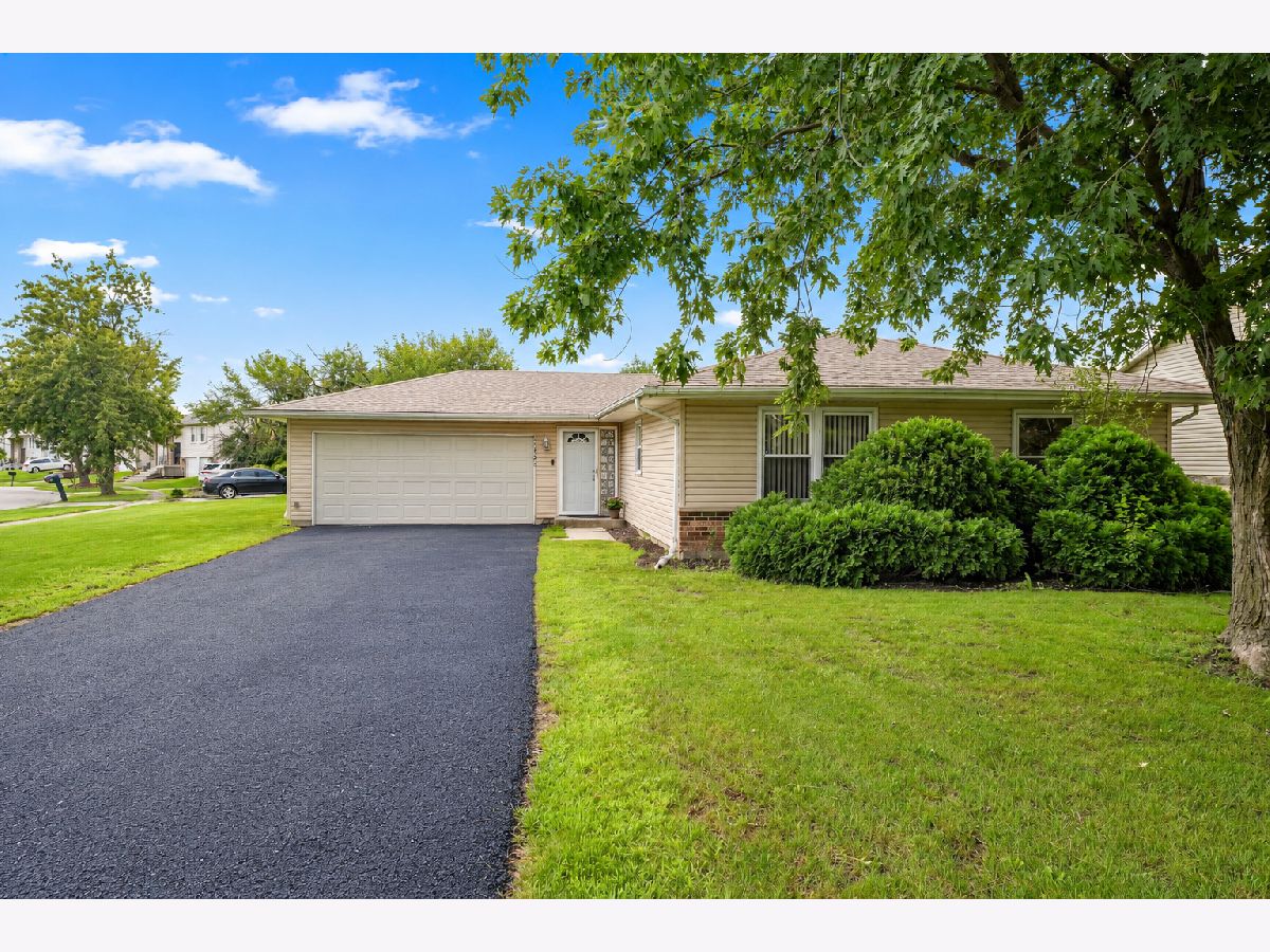  For Sale Country Club Hills Illinois, 17550 Winston Court