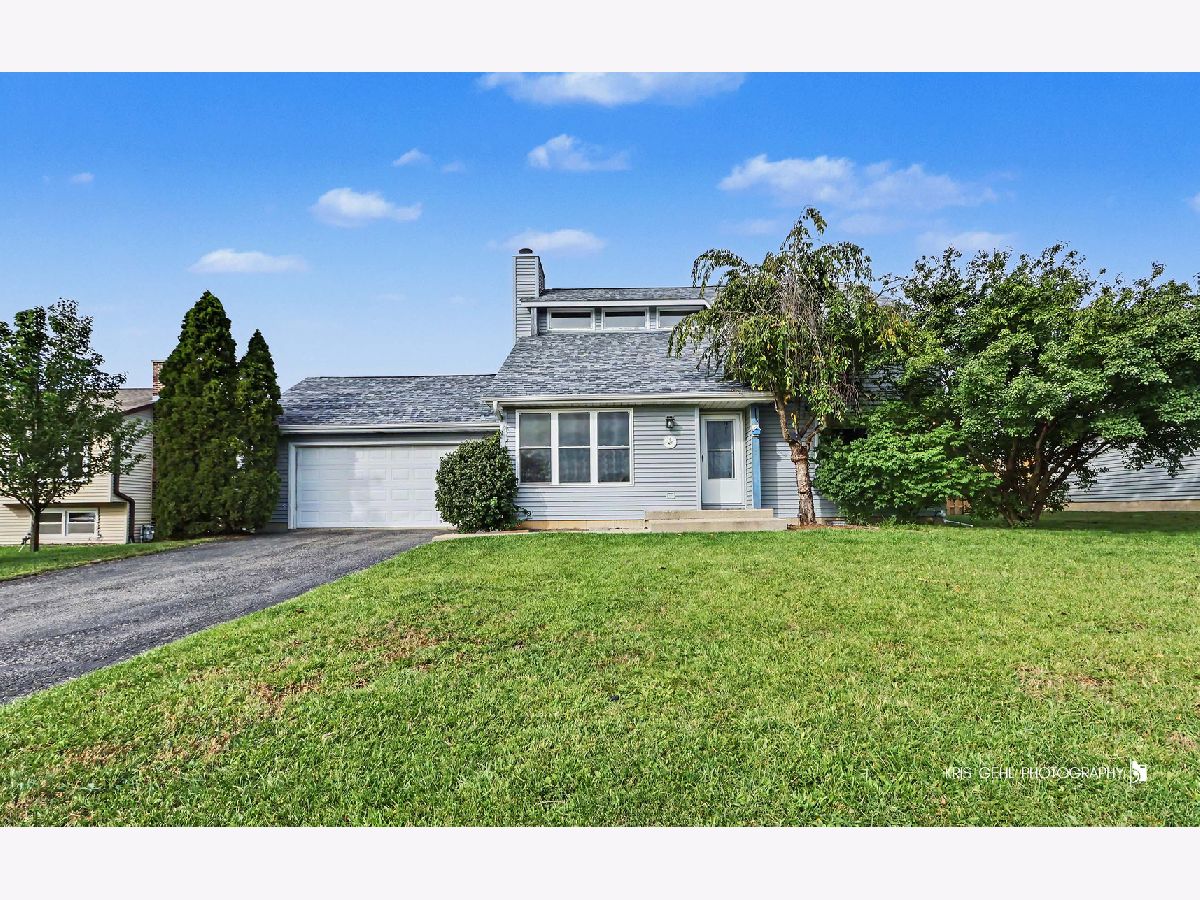  For Sale Lindenhurst Illinois, 738 Monroe Drive