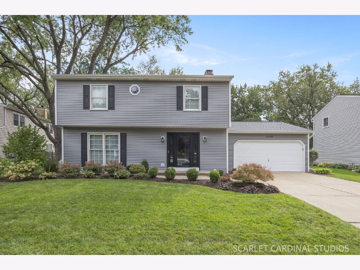  For Sale Naperville Illinois, 1608 Clyde Drive
