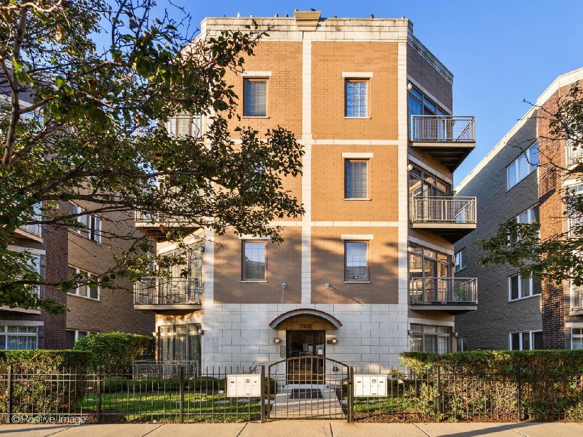  For Sale Elmwood Park Illinois, 7932 Grand Avenue