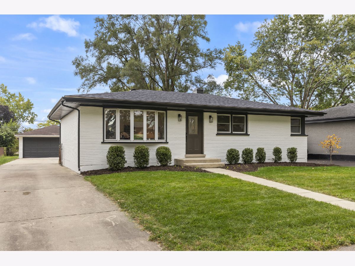  For Sale Addison Illinois, 667 Saint Aubin Drive