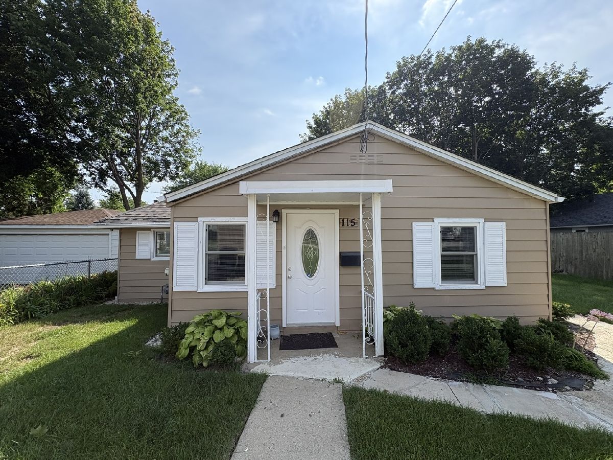  For Rent Barrington Illinois, 115 Grant
