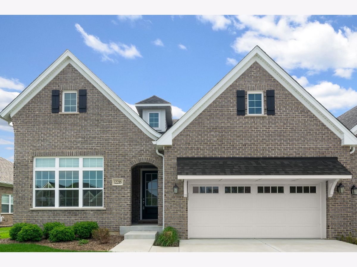 Condos & Townhomes & Homes For Sale Copper Ridge Lemont Illinois, 12215 Copper Ridge Drive