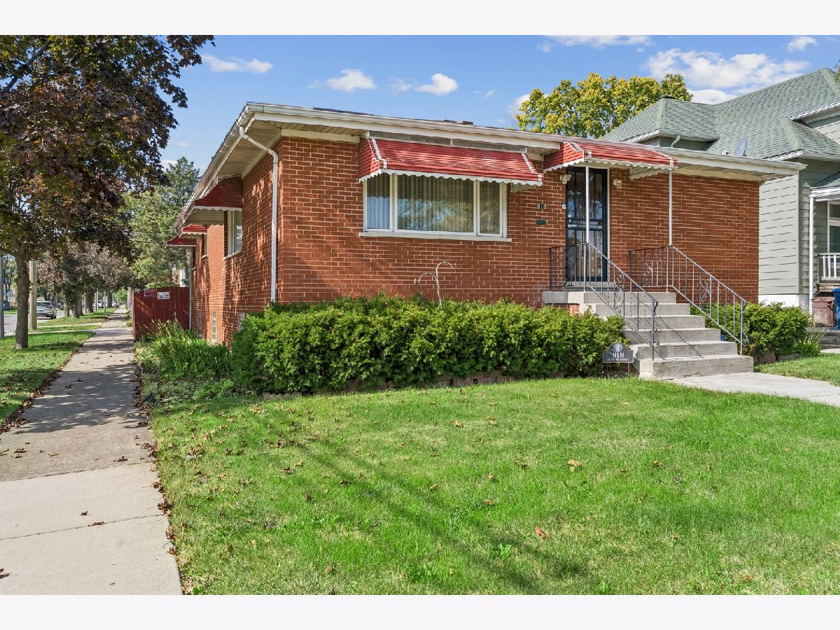 For Sale Maywood Illinois, 818 2nd Avenue