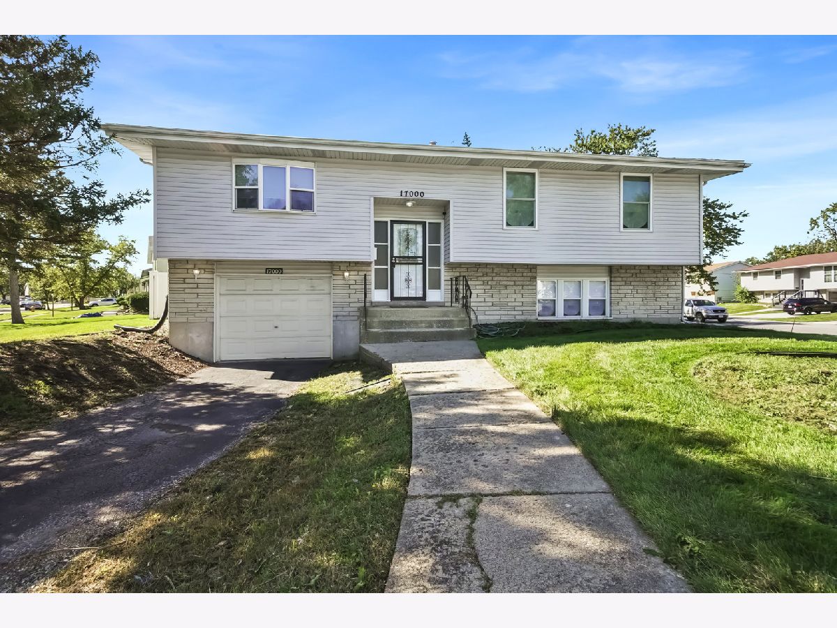  For Sale Hazel Crest Illinois, 17000 Pine Court