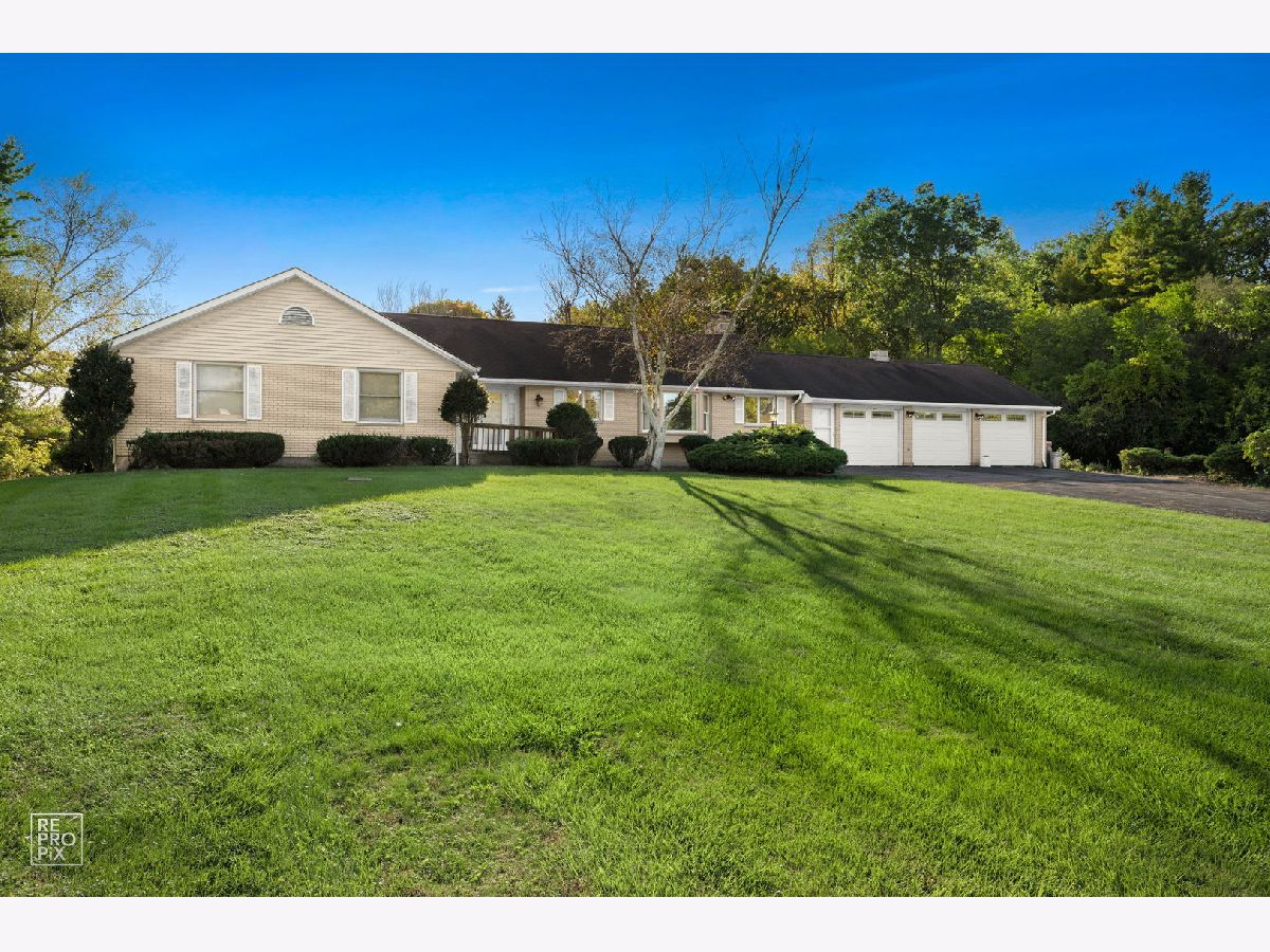  For Sale Lake Barrington Illinois, 24844 Cherokee Drive