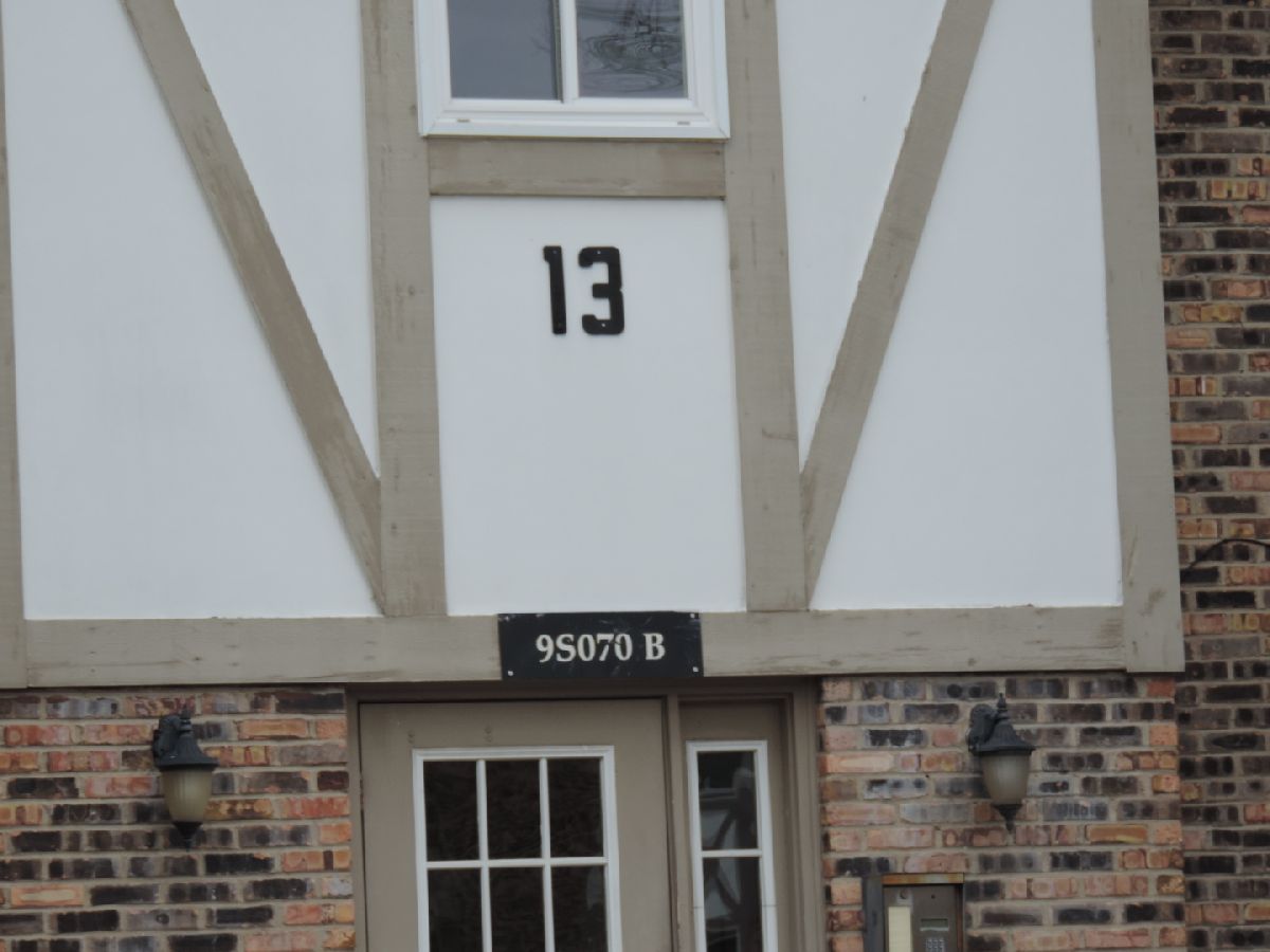  For Rent Willowbrook Illinois, 9S070 Lake