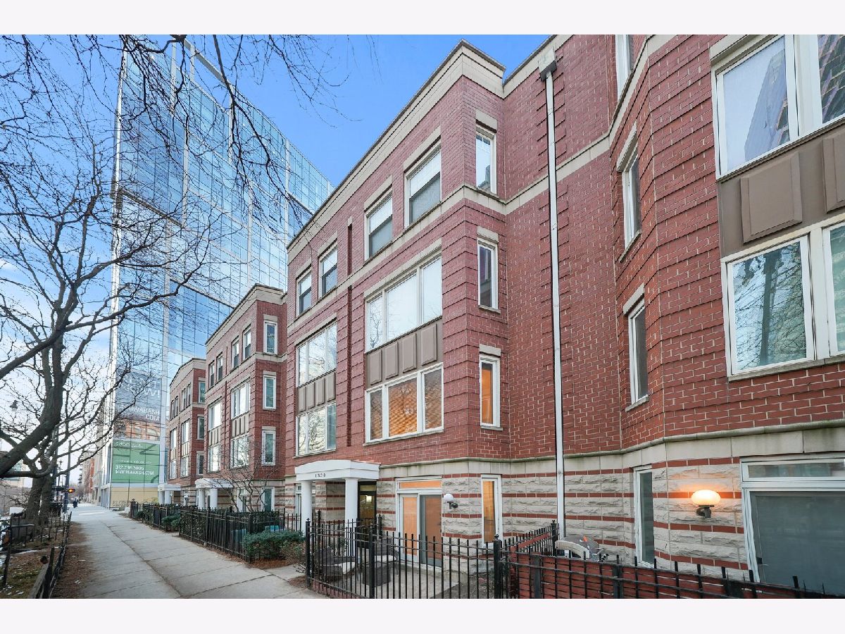  For Sale Chicago Illinois, 1338 Wabash Avenue