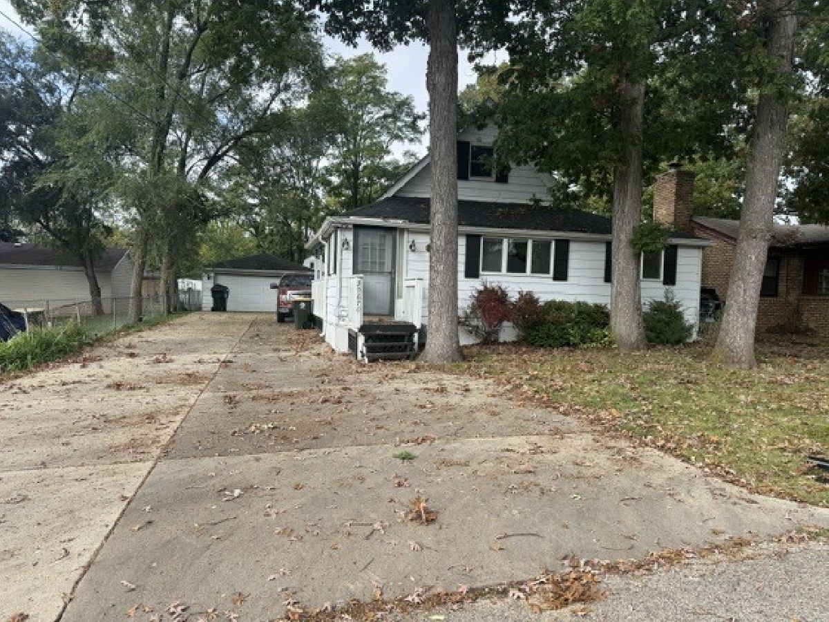  For Sale Ingleside Illinois, 35670 Laurel Avenue