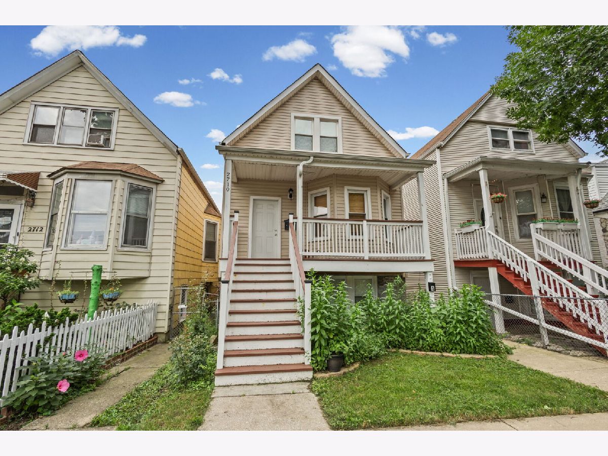  Rented Chicago Illinois, 2710 Fletcher
