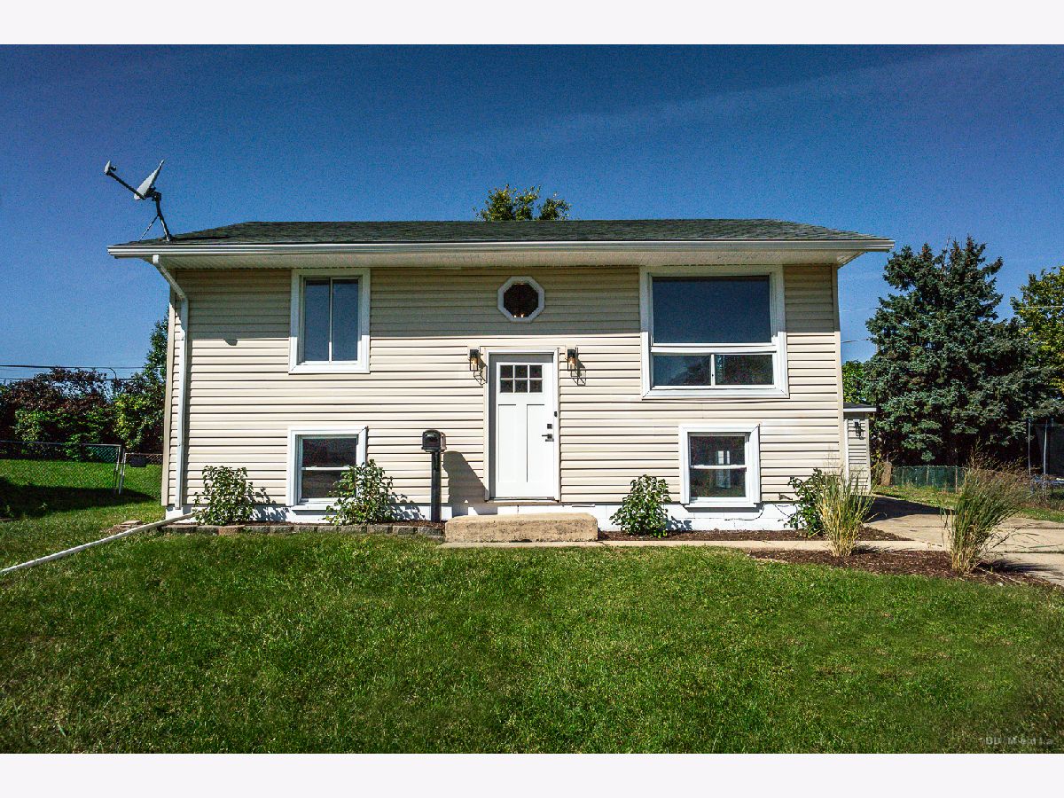  For Sale Romeoville Illinois, 234 Gordon Avenue