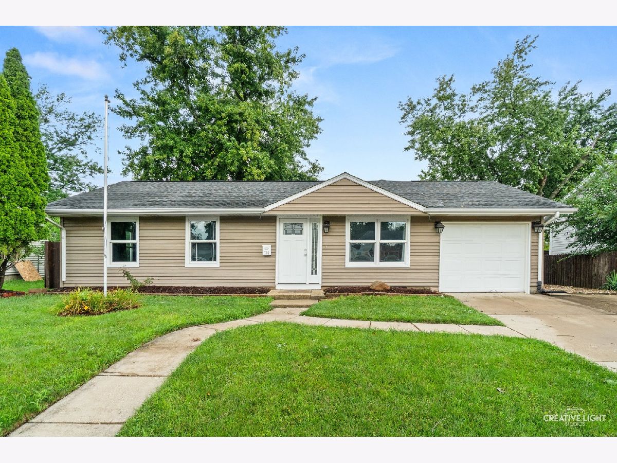  For Sale Romeoville Illinois, 704 Halstead Avenue