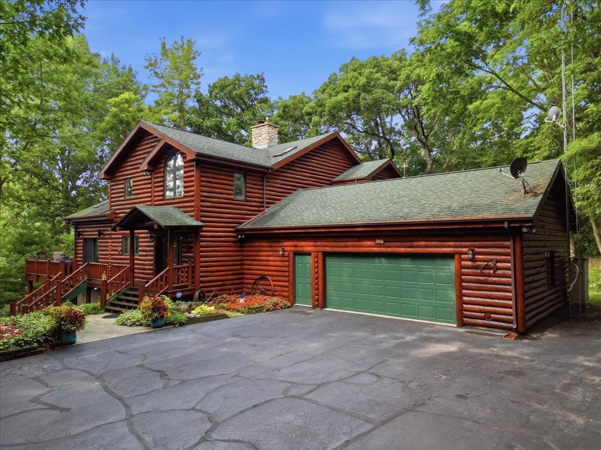  For Sale Dixon Illinois, 804 Timber Trail Drive