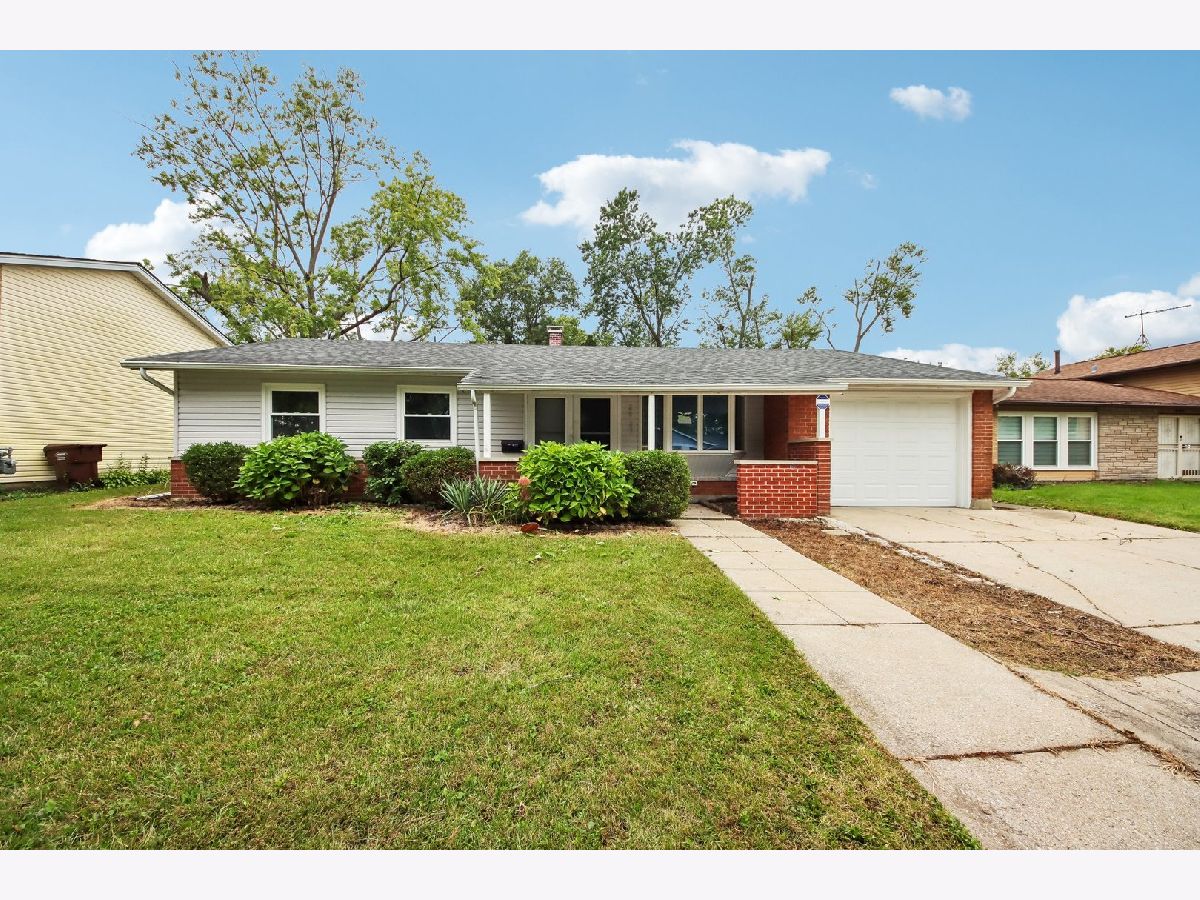  For Sale Hazel Crest Illinois, 2625 Turtle Creek Drive