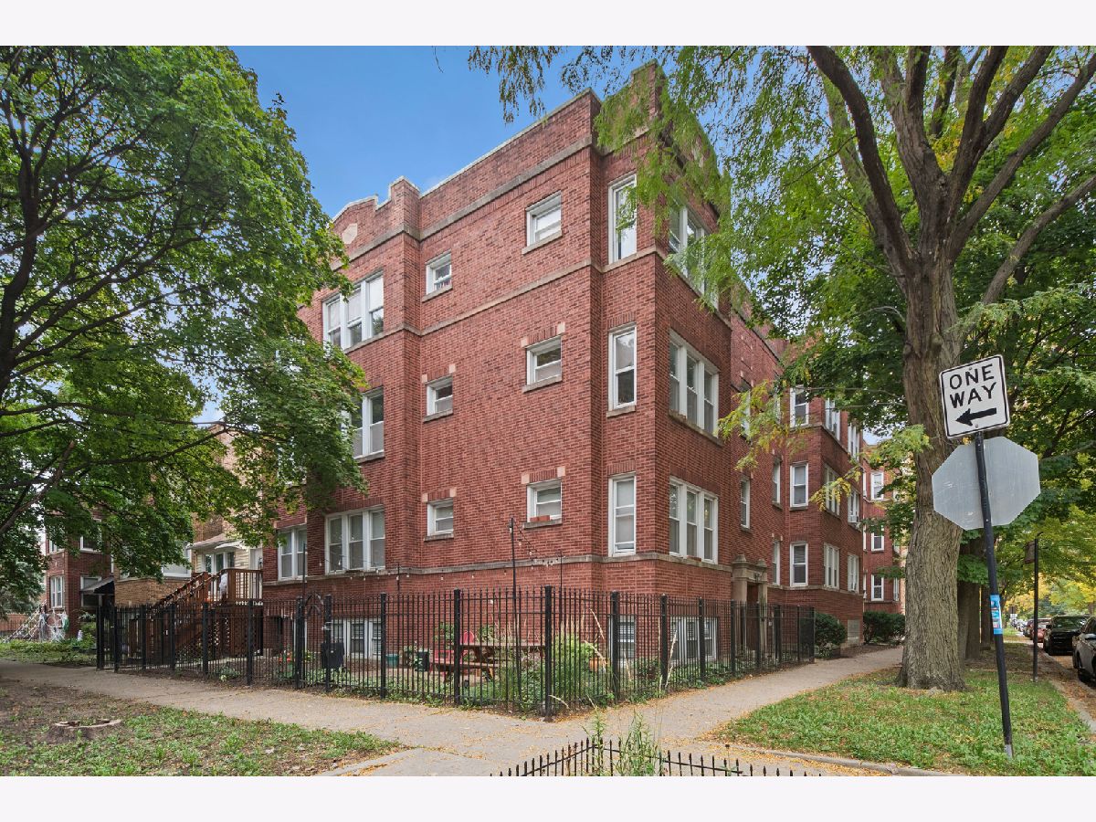  For Sale Chicago Illinois, 3701 Cullom Avenue