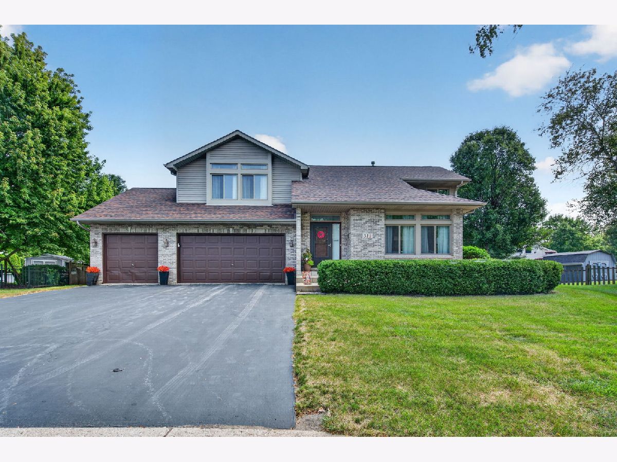  For Sale Oswego Illinois, 312 Badger Court