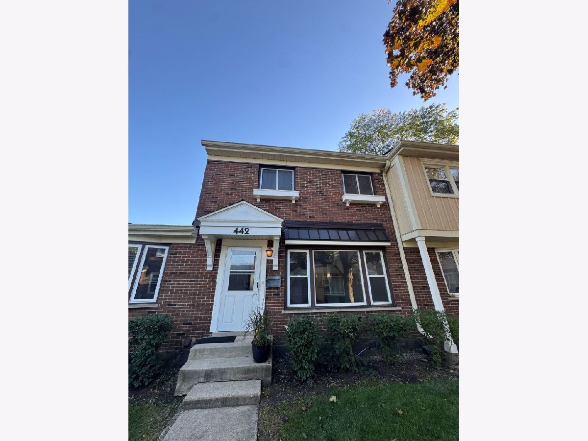  For Sale Wood Dale Illinois, 442 Congress Court