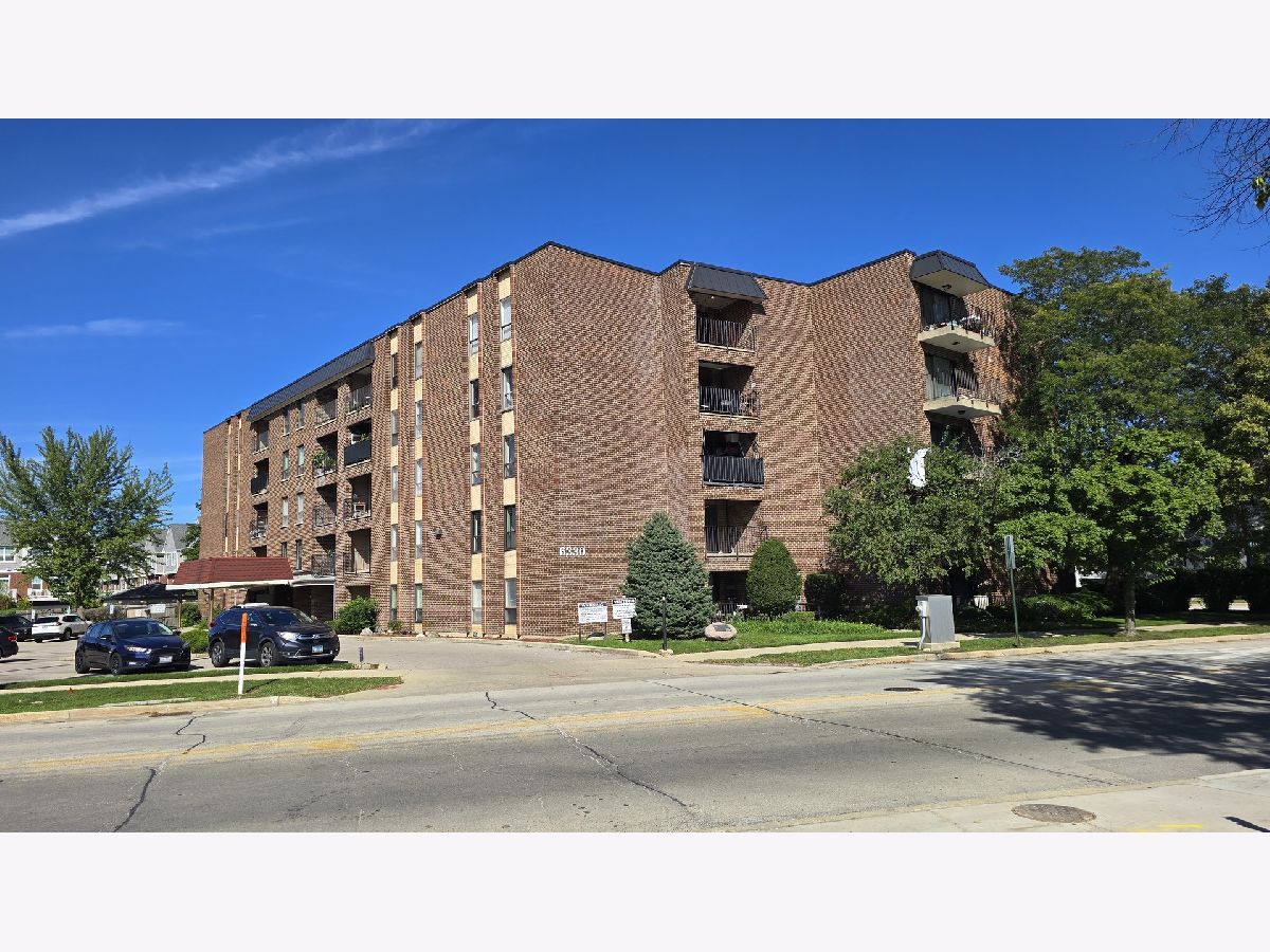  For Sale Morton Grove Illinois, 6330 Lincoln Avenue