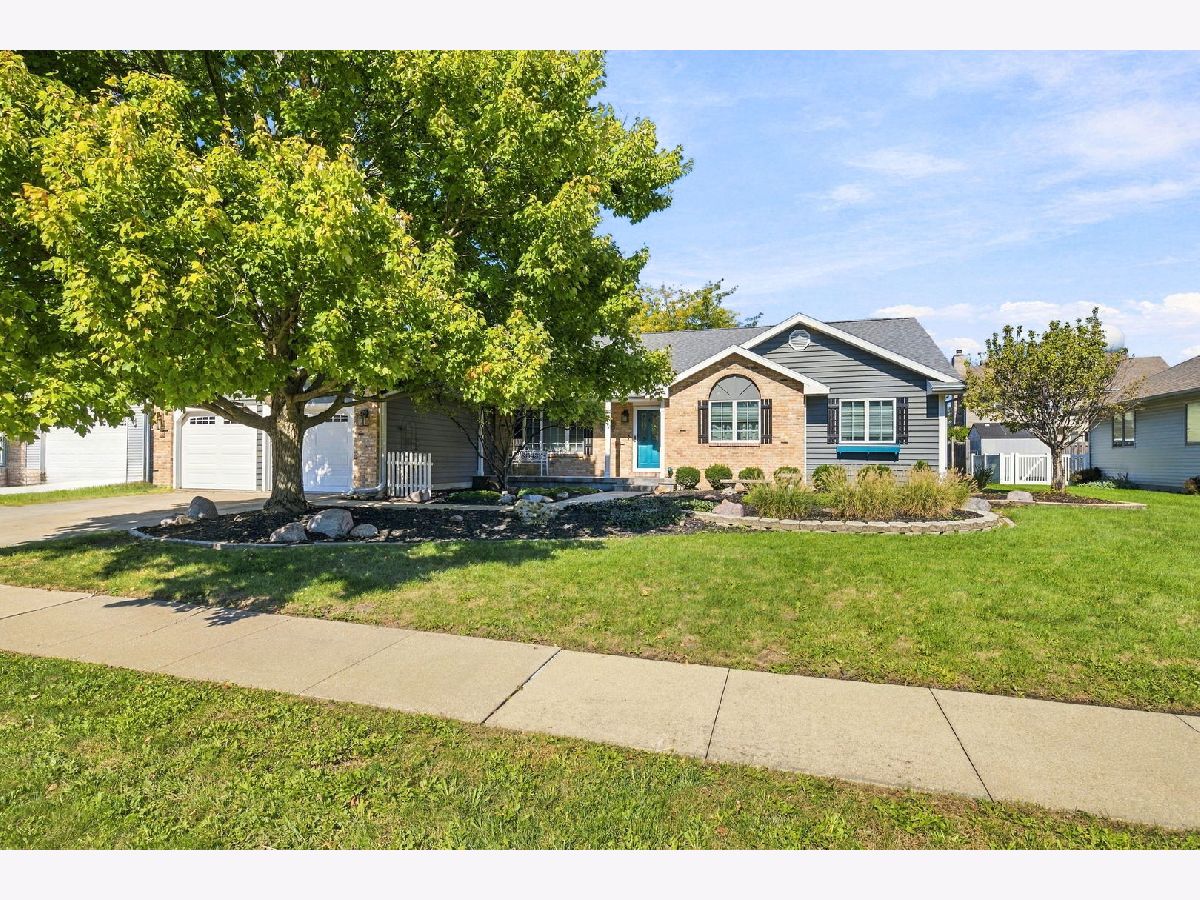  For Sale Bourbonnais Illinois, 1222 Vantage Lane