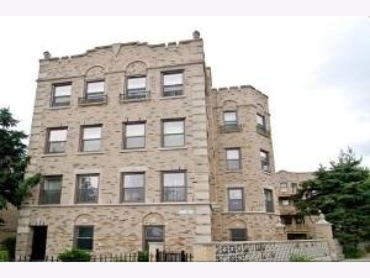 Homes & Condos & Townhomes For Rent Budlong Woods Chicago Illinois, 5726 Mozart