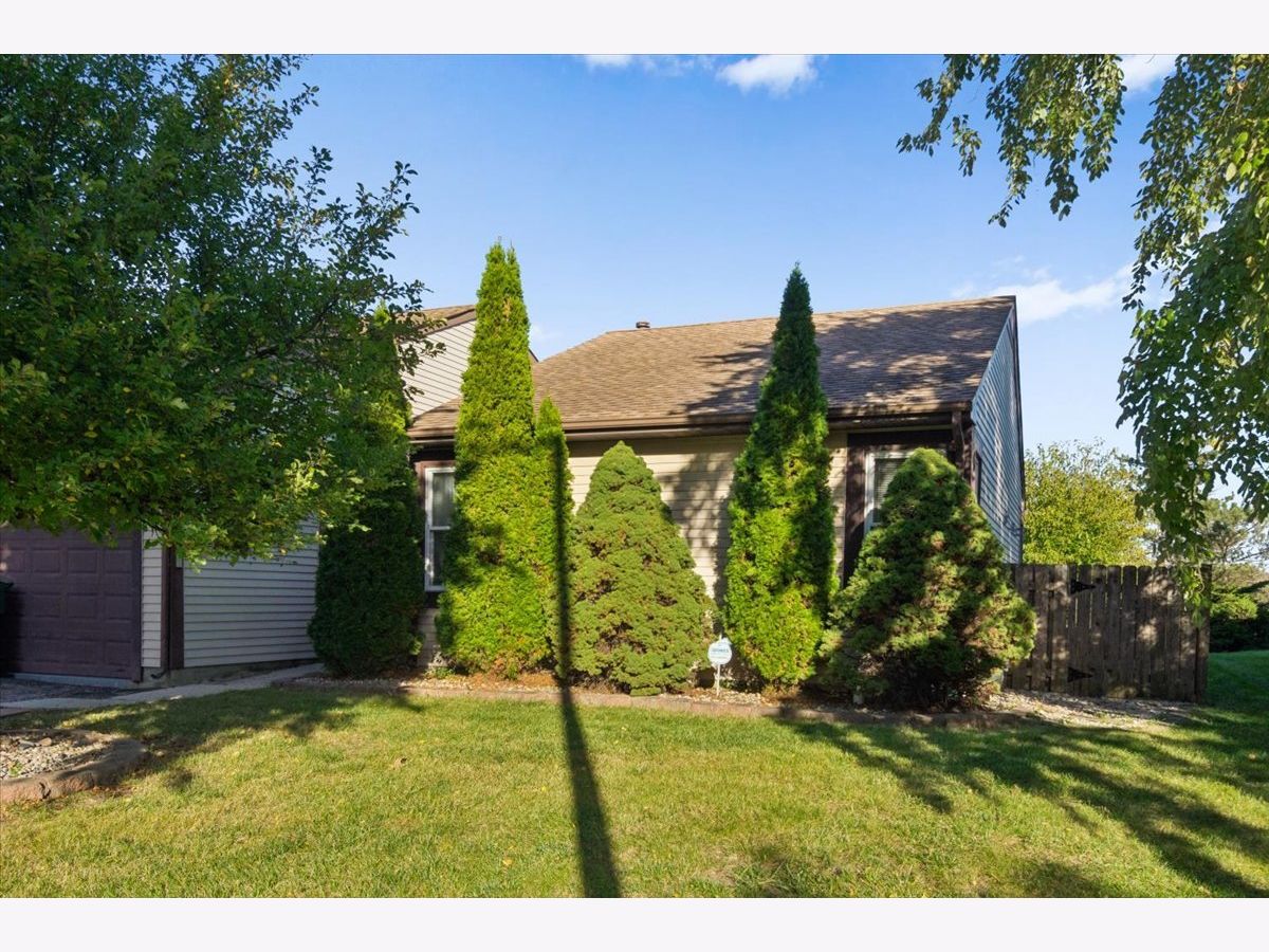  For Rent Buffalo Grove Illinois, 512 Lyon