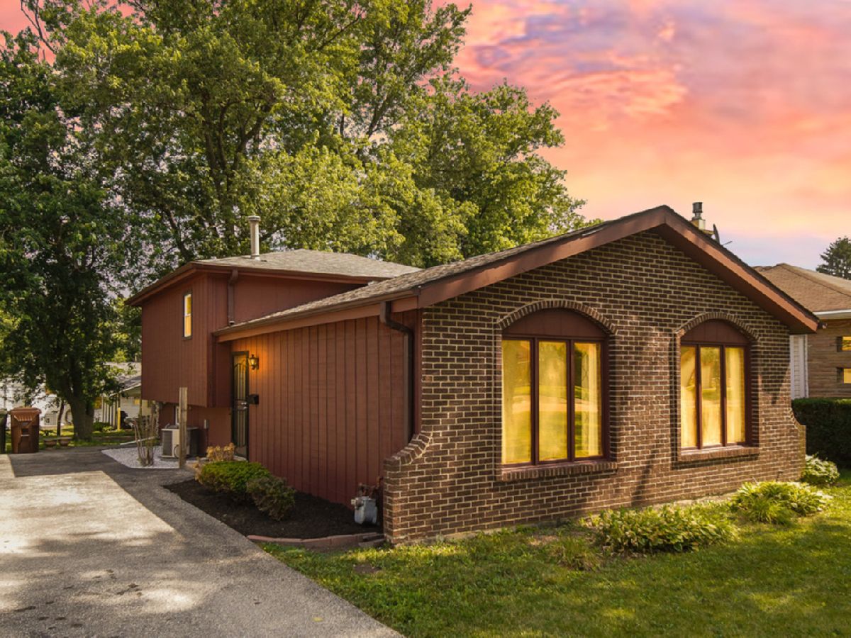  For Sale Hazel Crest Illinois, 2816 Tennyson Place