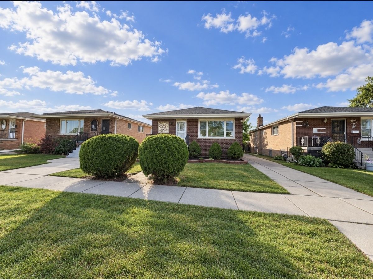  For Sale Calumet City Illinois, 306 Prairie Avenue