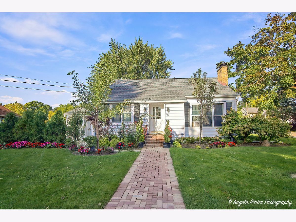  For Sale Mundelein Illinois, 906 Ridge Avenue