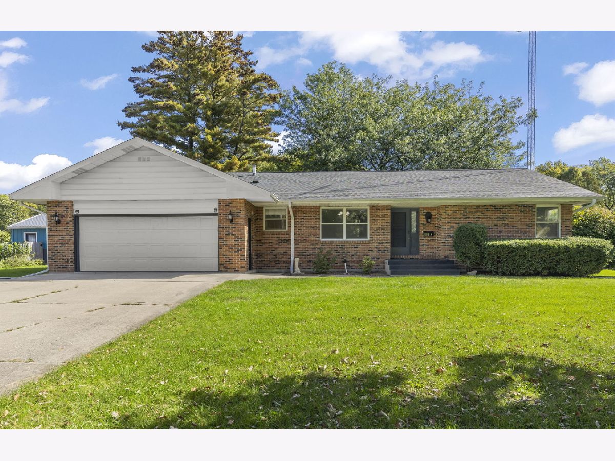  For Sale Genoa Illinois, 312 Emmett Street