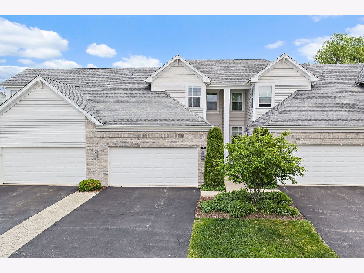  For Sale Lakewood Illinois, 9104 Falcon Greens Drive