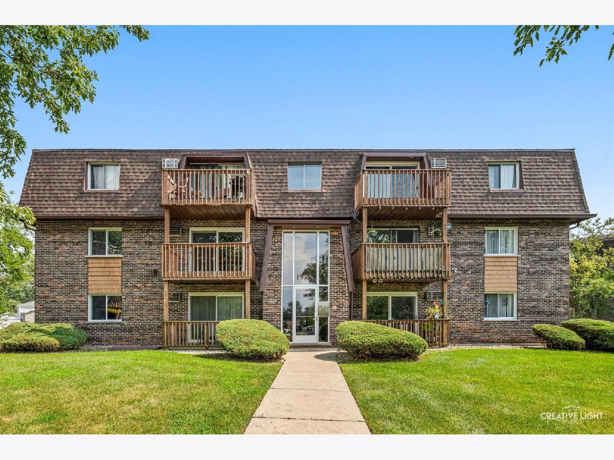 Condominiums For Sale Wolf Point Mokena Illinois, 19330 Wolf Road