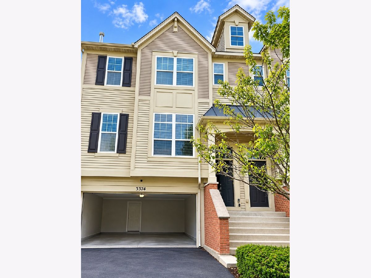 Townhomes For Rent Yorkshire Square Aurora Illinois, 3374 Bradbury