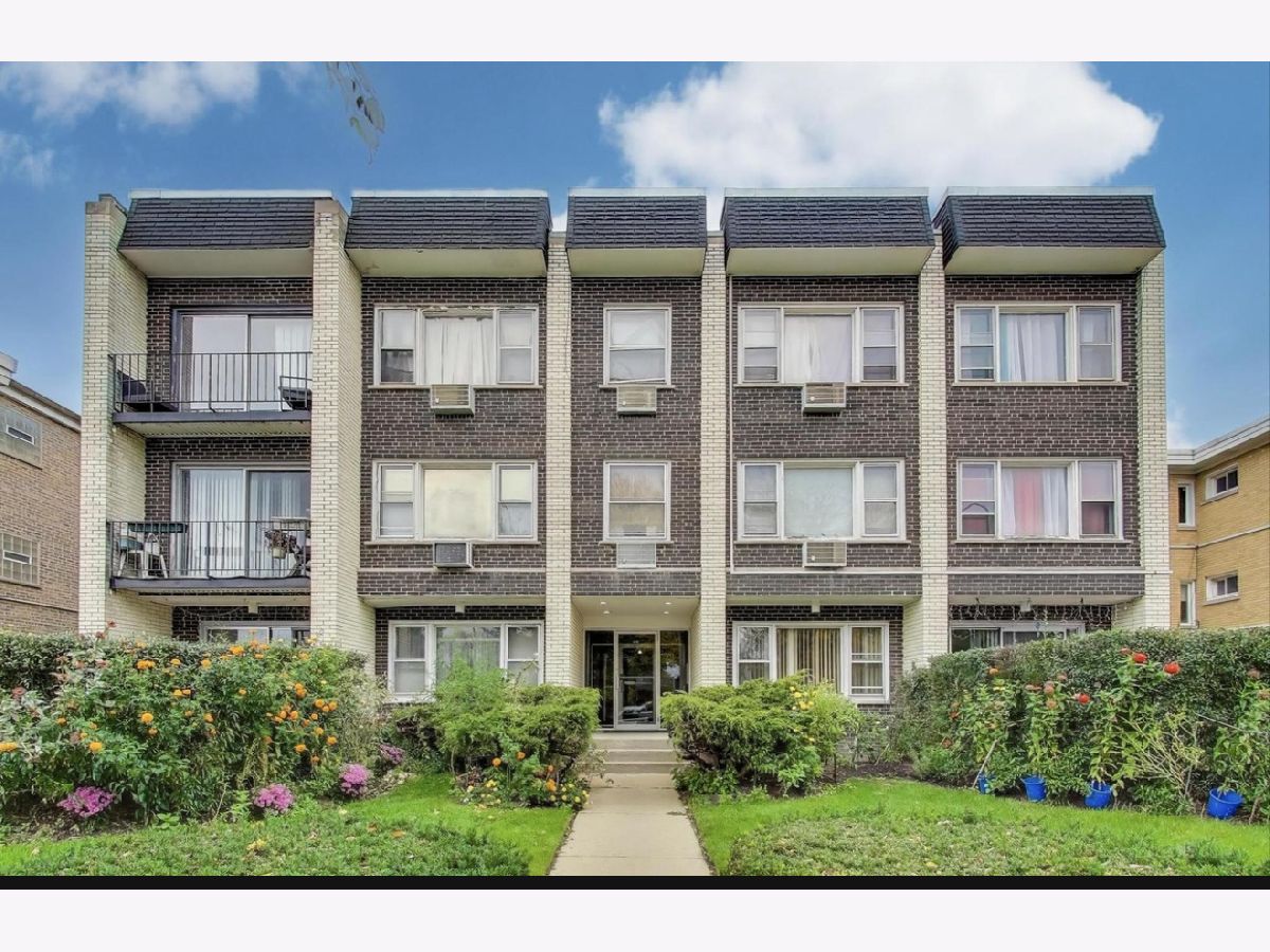  For Rent Evanston Illinois, 1615 Howard