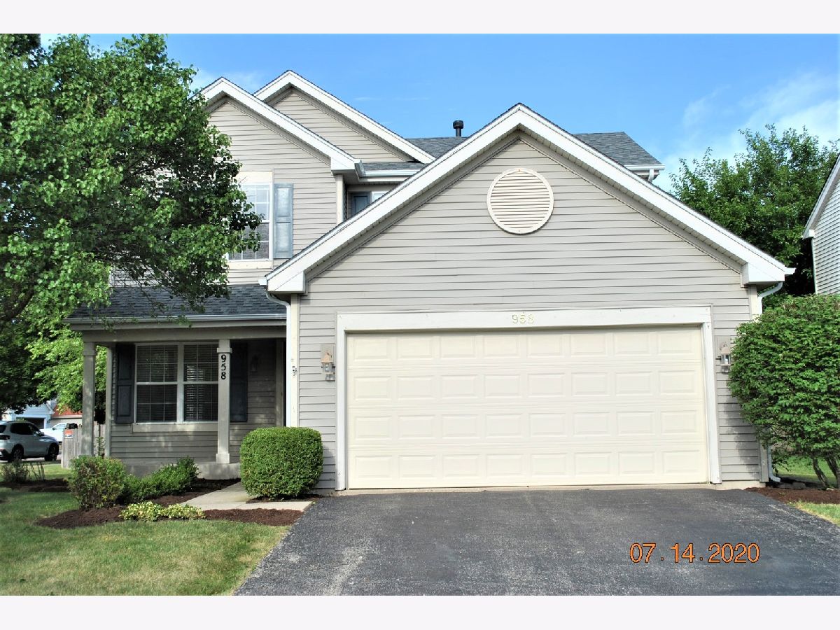  For Rent Aurora Illinois, 958 Shoreline