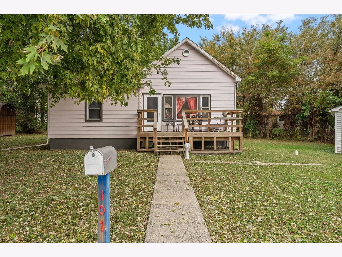  For Sale Farmer City Illinois, 107 Olive Street