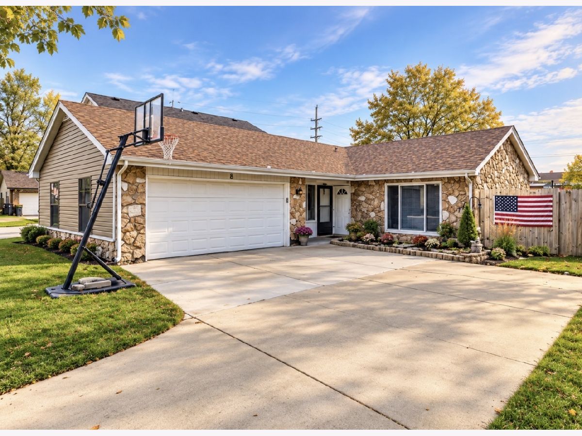  Rented Streamwood Illinois, 8 Southbury