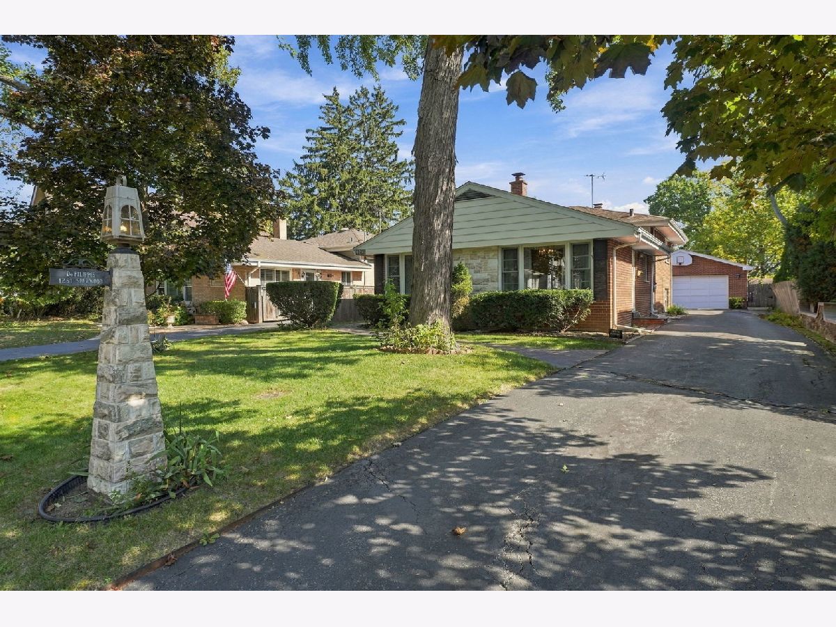  For Rent Highland Park Illinois, 1251 Sherwood