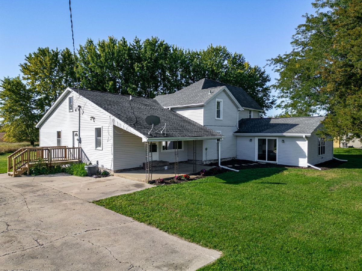  For Sale Pecatonica Illinois, 16108 Anderson Road
