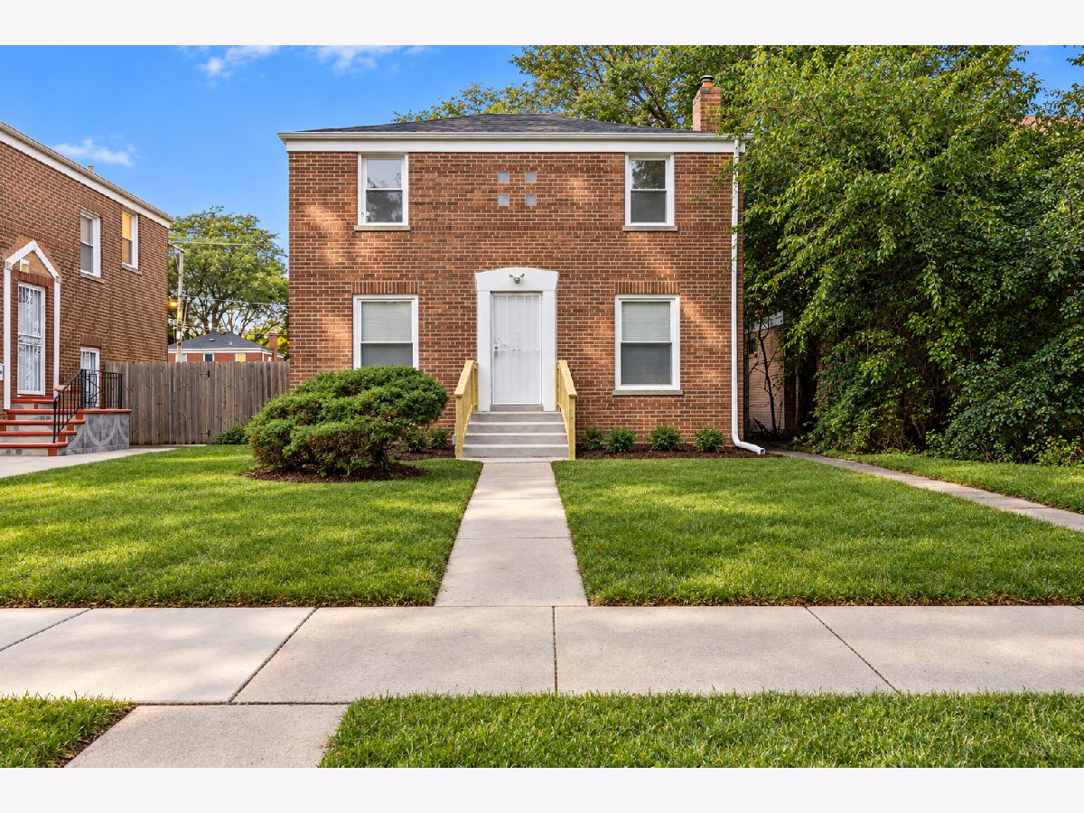 For Sale Chicago Illinois, 9926 Luella Avenue