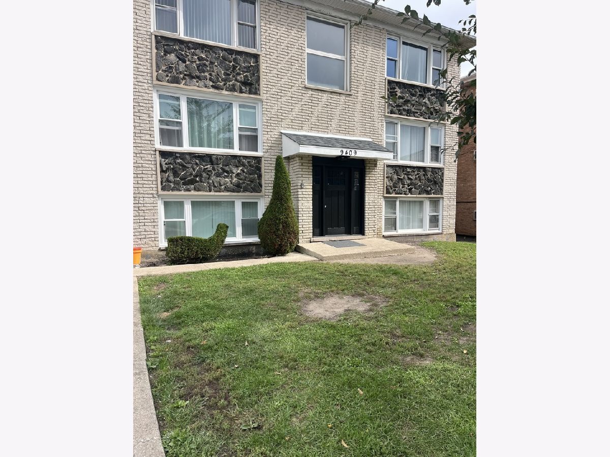  Rented Hickory Hills Illinois, 9409 79th