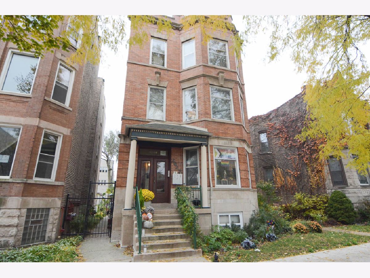  Rented Chicago Illinois, 2627 Walton