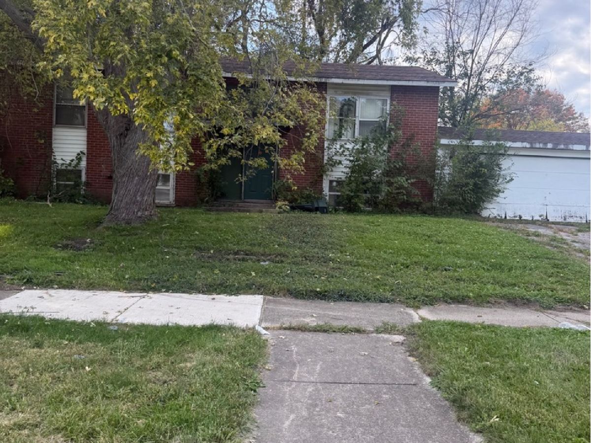  For Sale Matteson Illinois, 962 Central Avenue