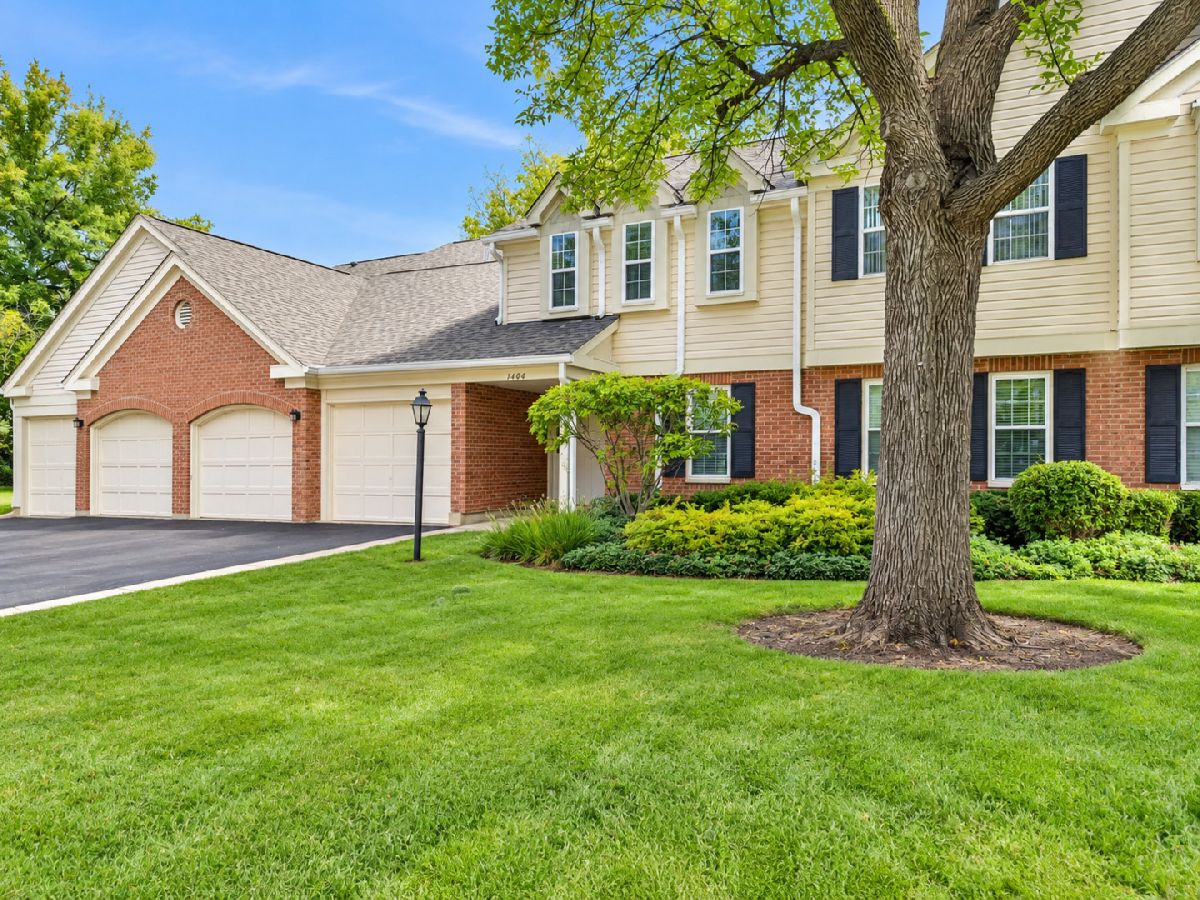  For Sale Wheeling Illinois, 1404 Nottingham Court