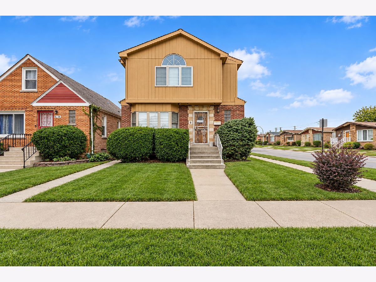  For Sale Chicago Illinois, 8732 East End Avenue